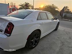 کرایسلەر 300